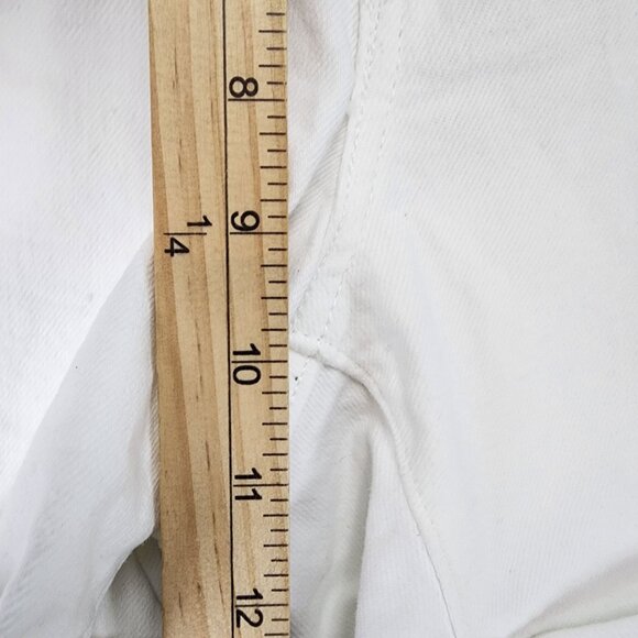 Levi's Shorts Womens 32 White Stretch Mid Rise Mid Length Denim Jean - Picture 4 of 11